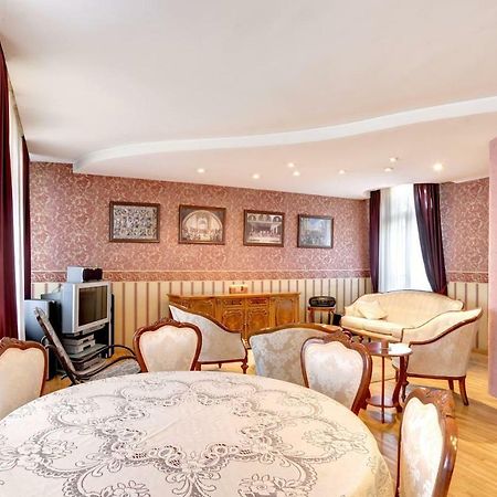 Aristocratic, Elegant, Designer Top Central Apartment Sofia Exterior photo